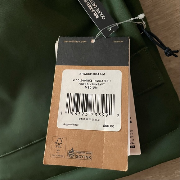 Sold NWT The North Face Men’s Coldworks Insulated Parka Jacket (green and blue) - Picture 10 of 13